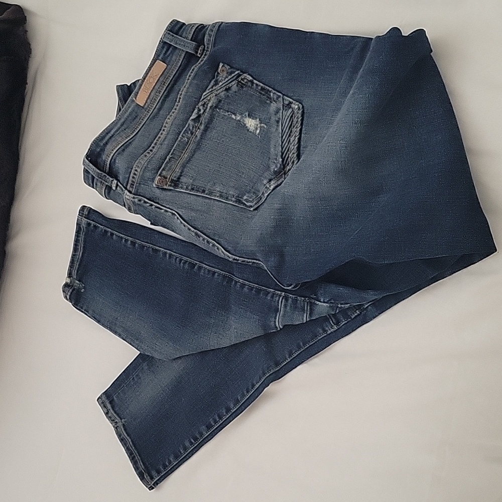 Buckle BLACK worn twice MOTO jean